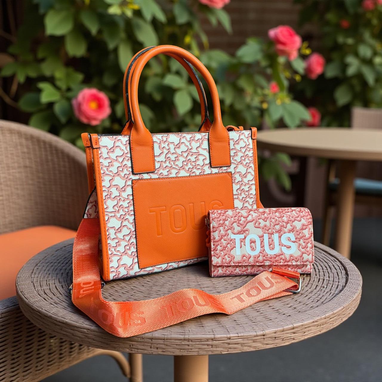 Tous